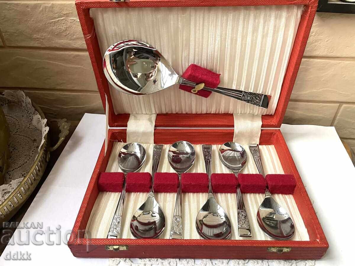 Όμορφο σετ από την Αγγλία στην αυθεντική του συσκευασία