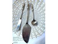 Όμορφα μαχαιροπήρουνα από την Ιαπωνία με πορσελάνινη πλάκα στις λαβές