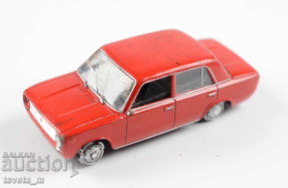 Cărucior metalic model de automobil VAZ-2101 Jiguli URSS