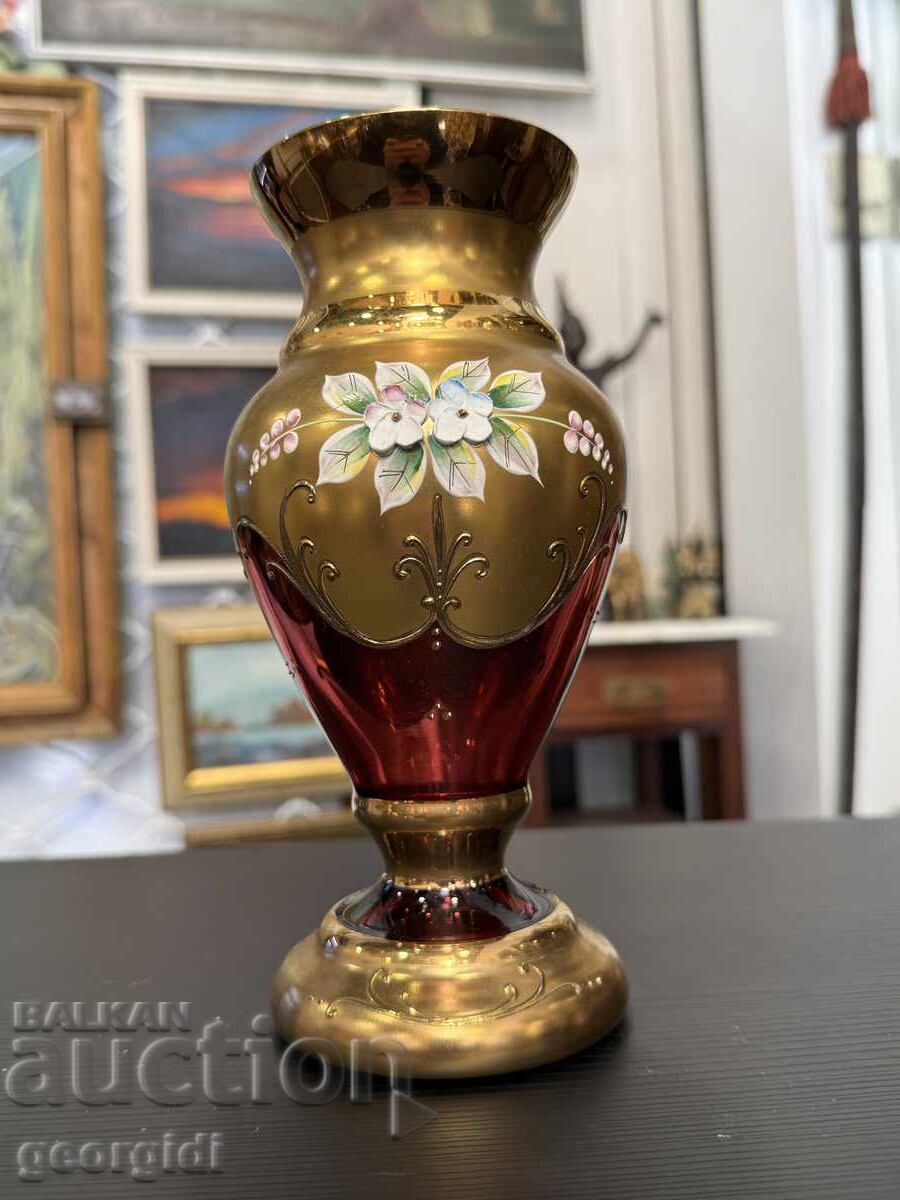 Vază boemă cu aurire - „merișor”. №7932 cu preț € 55.00 | 107.57 BGN