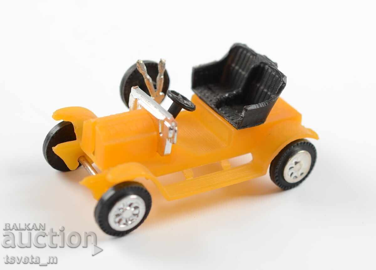 Plastic toy car model of an antique car with price € 2.00 | 3.91 BGN
