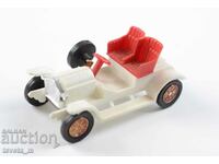 Пластмасова количка модел на старинен автомобил OPEL