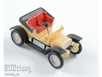 Πλαστικό καρότσι μοντέλο παλαιού αυτοκινήτου