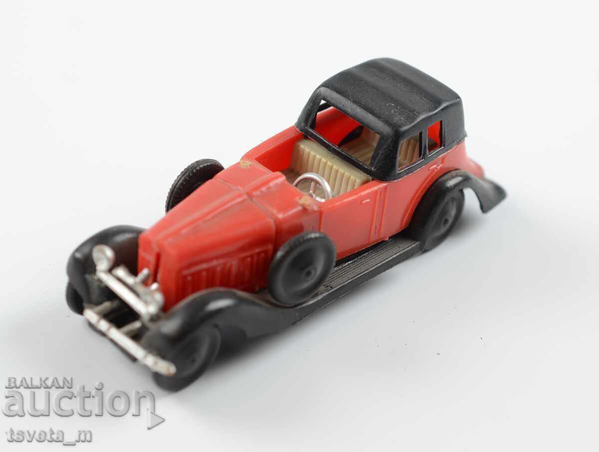 Πλαστικό μοντέλο παλαιού αυτοκινήτου Hispano Suiza 1934 με τιμή € 2.00 | 3.91 BGN