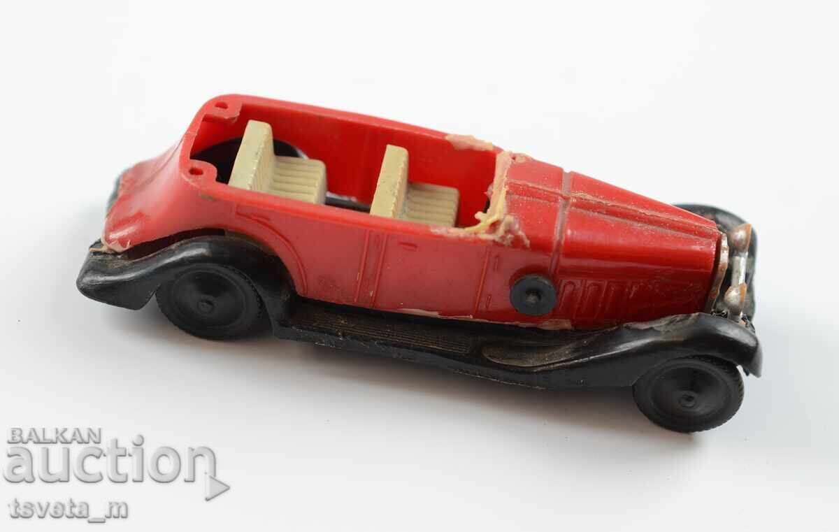 Πλαστικό μοντέλο παλαιού αυτοκινήτου Hispano Suiza 1934 με τιμή € 2.00 | 3.91 BGN