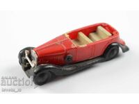 Model de plastic al unei mașini vechi Hispano Suiza 1934