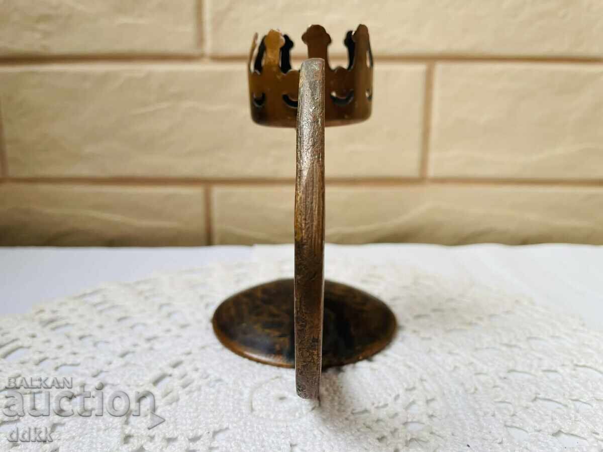 Licitație Frumos sfeșnic din Anglia cu potcoavă din fier forjat