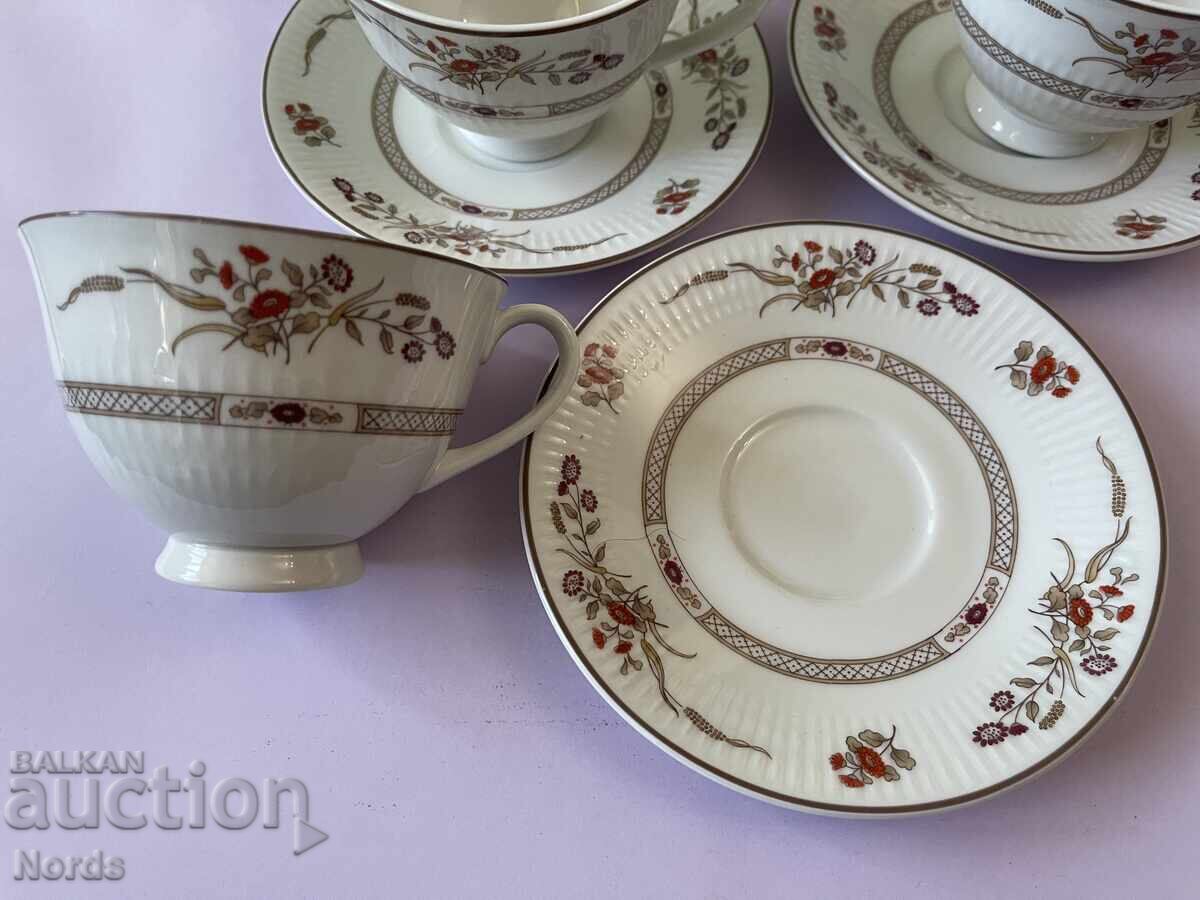 Licitație Serviciu de ceai Royal Doulton englezesc
