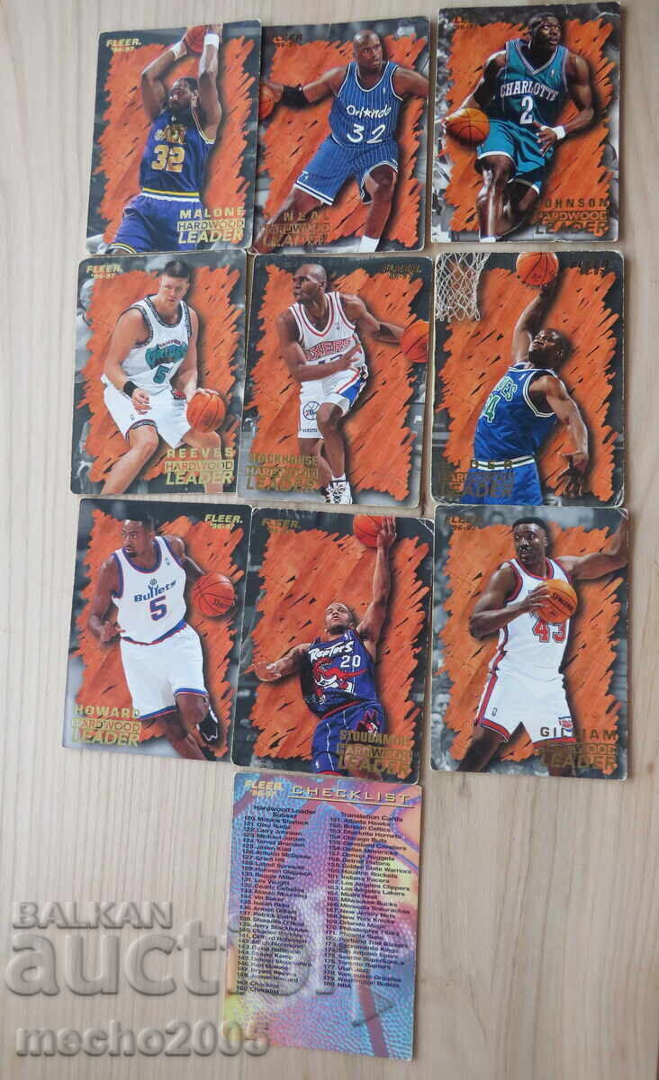 CARTE DE BASCHET 9 buc cu preț € 9.00 | 17.60 BGN