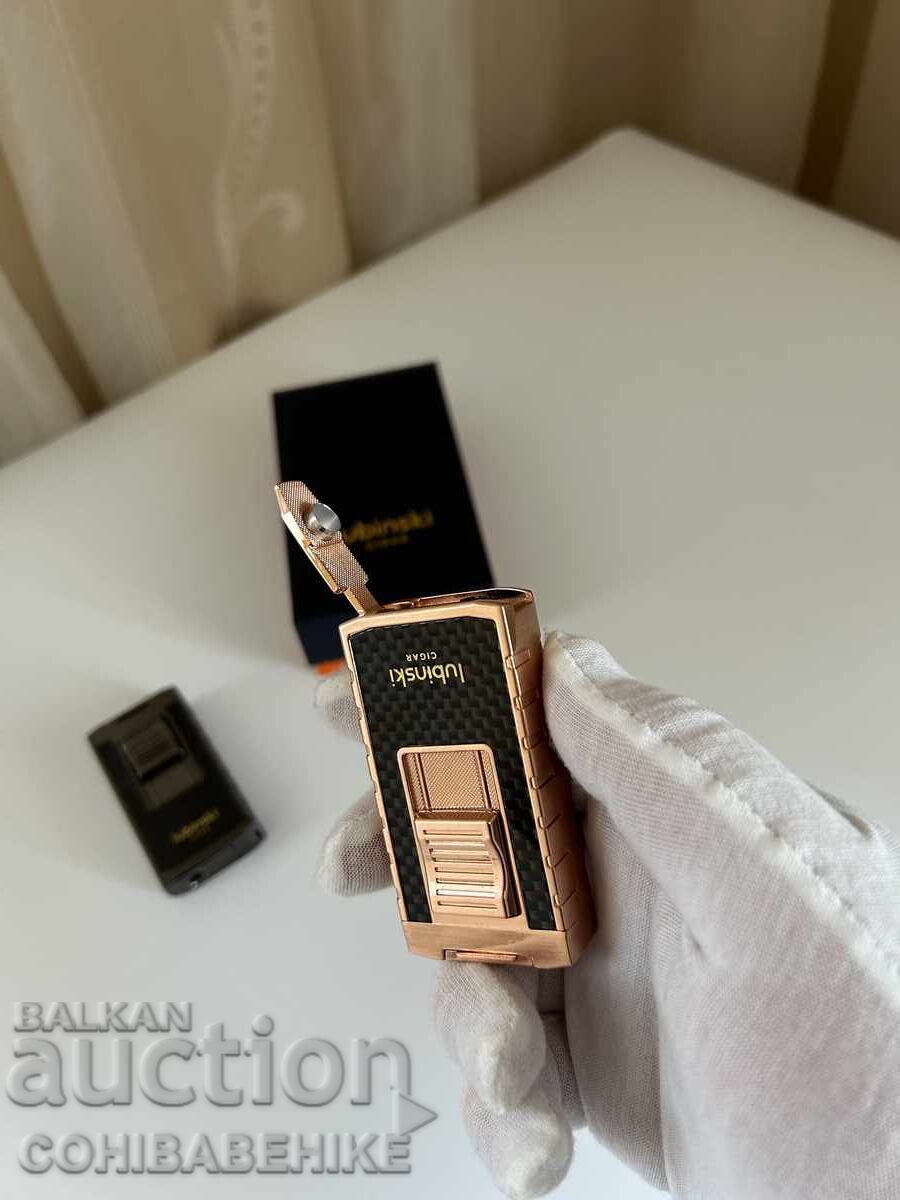 Livrarea Brichetă Lubinski cu flacără dublă jet și perforator de trabucuri încorporat Livrarea Brichetă Lubinski cu flacără dublă jet și perforator de trabucuri încorporat