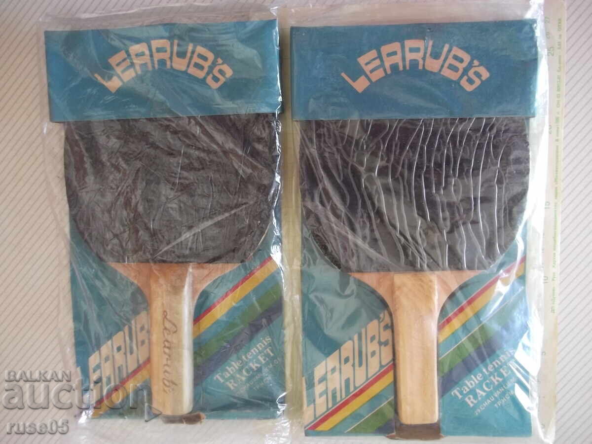 Хилки за тенис на маса 2 бр. стар модел неизползвани Хилки за тенис на маса 2 бр. стар модел неизползвани