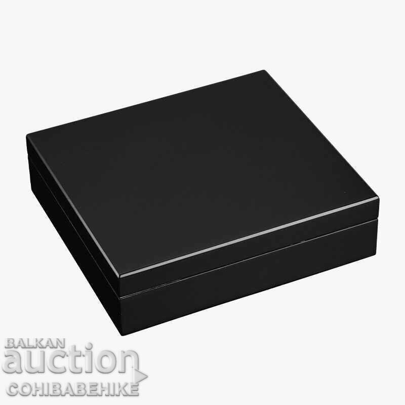 Licitație Umidificator pentru 30 de trabucuri – lemn de cedru, higrometru și umidificator