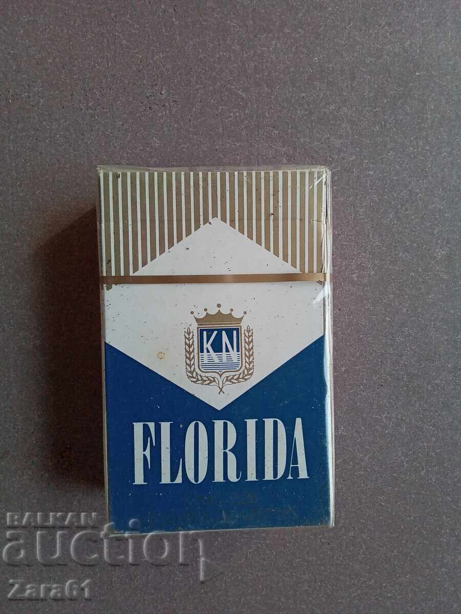 Țigări vechi de colecție cu preț € 12.00 | 23.47 BGN Țigări vechi de colecție cu preț € 12.00 | 23.47 BGN