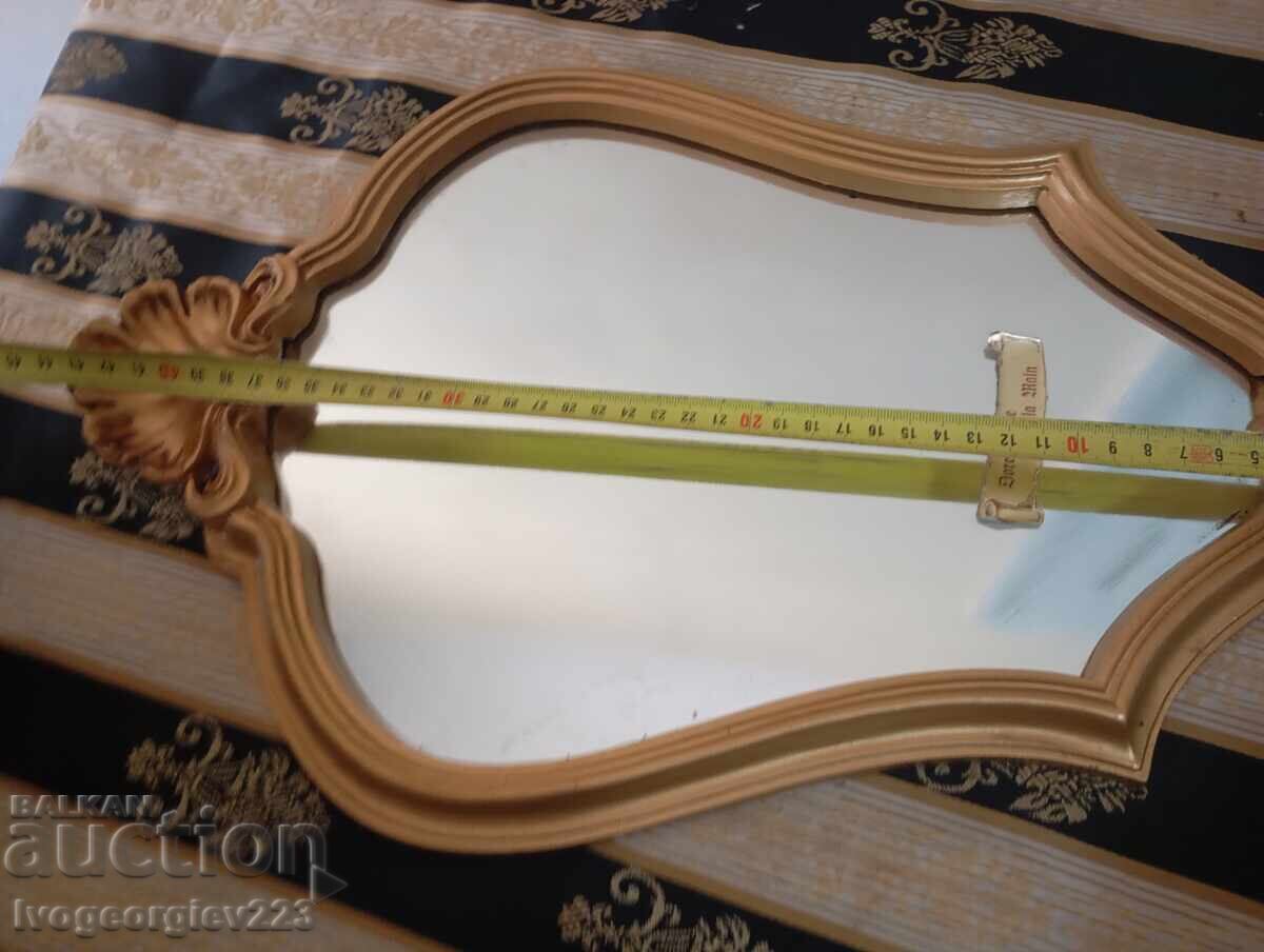 Παράδοση Καθρέφτης τοίχου σε στυλ ροκοκό