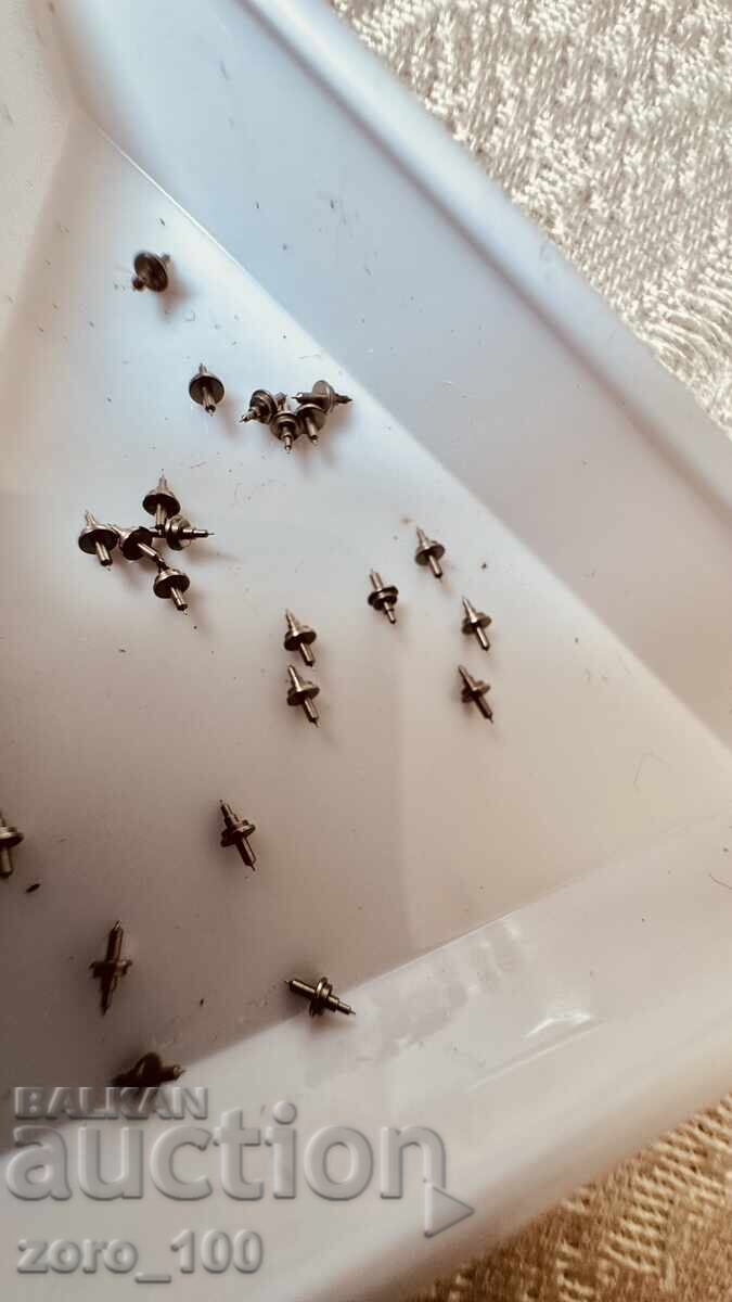 Piese de ceasornicar, axe pentru Molnia 20 buc cu preț € 20.00 | 39.12 BGN