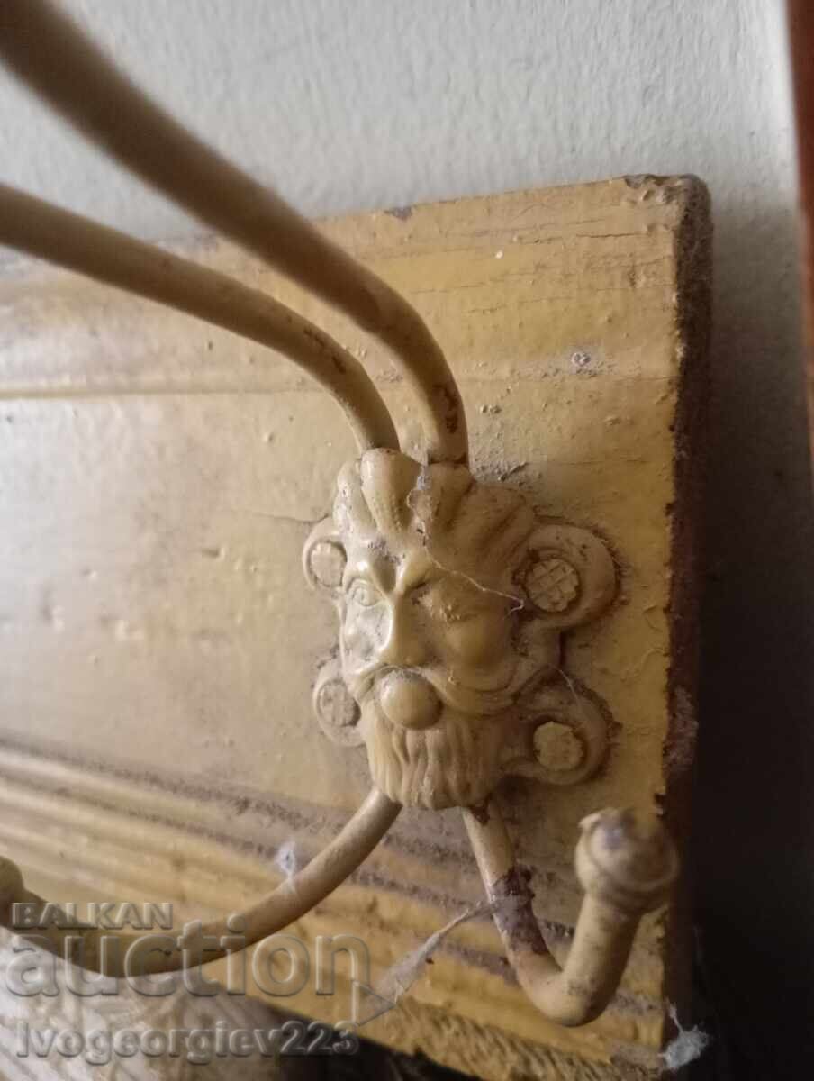 Old wall hanger with price € 32.00 | 62.59 BGN