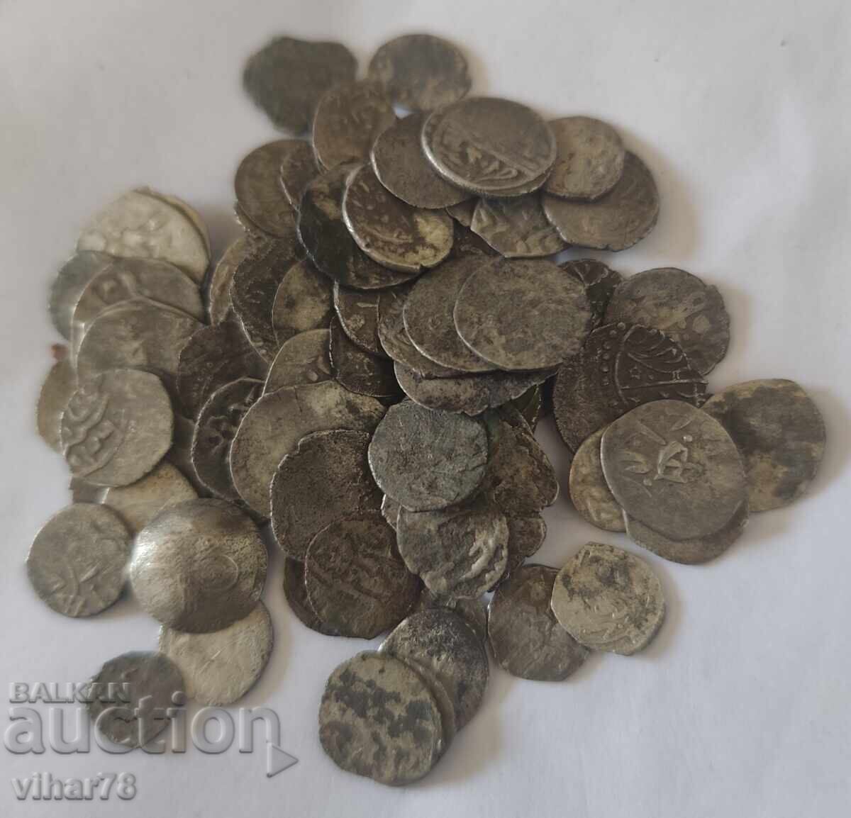 ЛОТ ОТ 78 бр.Акчета не пробити