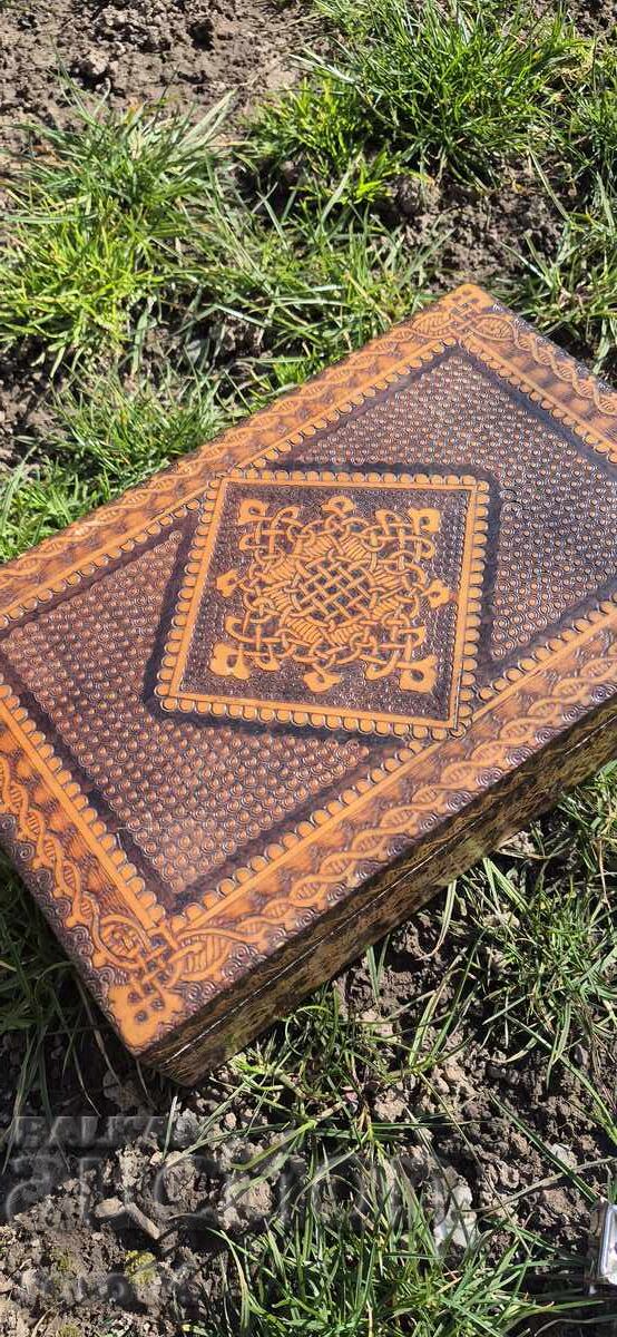 ΚΟΥΤΙ - ΞΥΛΟ - ΒΑΣΙΛΕΙΟ ΒΟΥΛΓΑΡΙΑΣ - 5