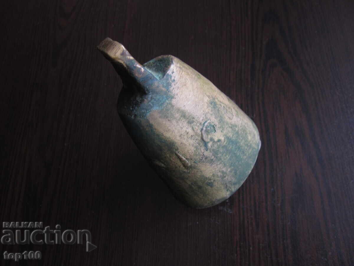 Livrarea VAS DE BRONZ VECHI NUMĂRUL 3 BZC !!!