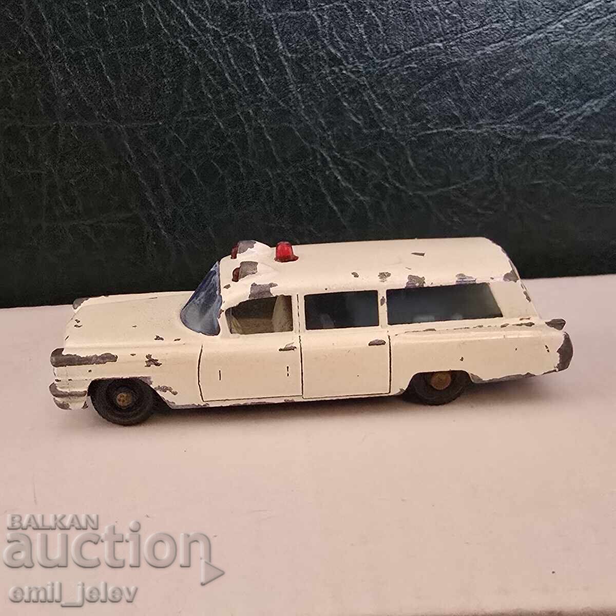 LESNEY MATCHBOX 54B Cadillac Ambulanță 1965 god