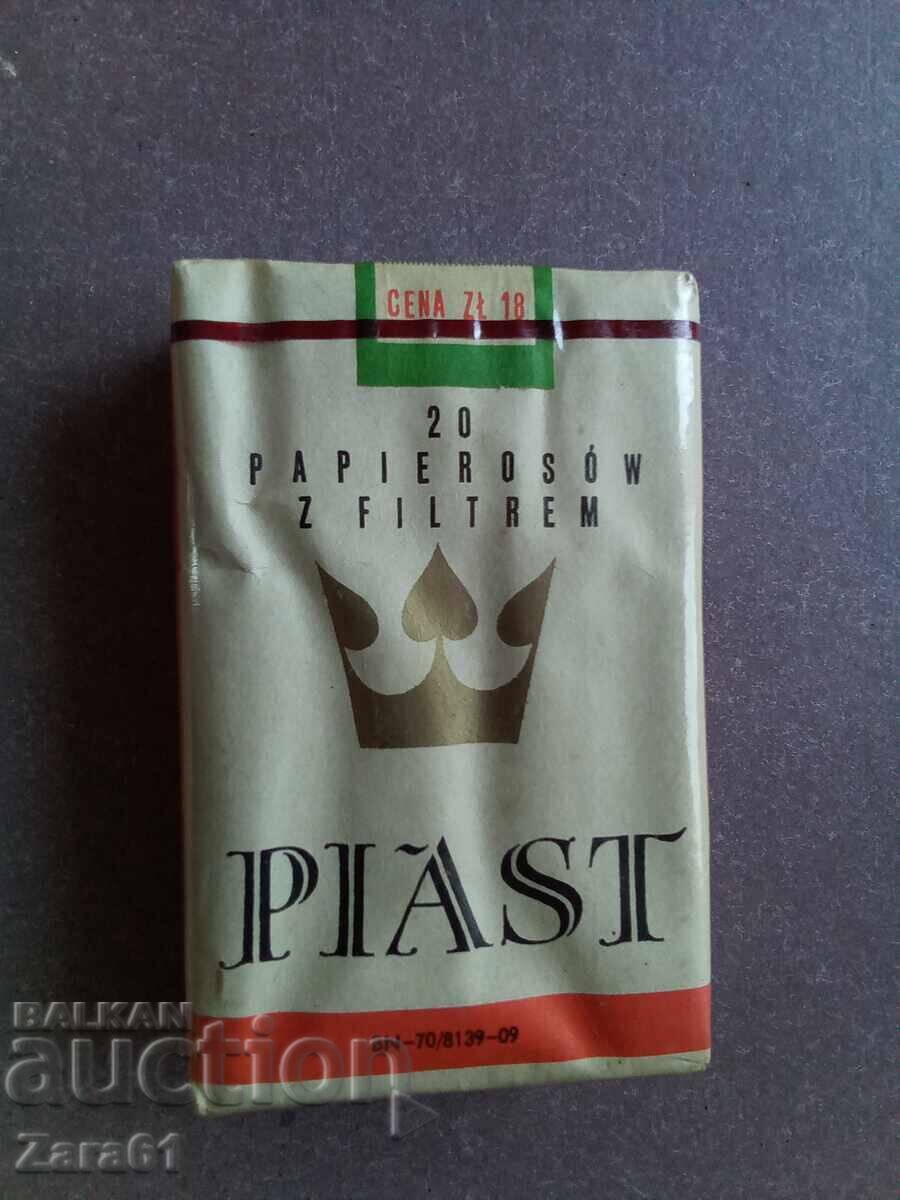 Old collectible cigarettes with price € 15.00 | 29.34 BGN Old collectible cigarettes with price € 15.00 | 29.34 BGN