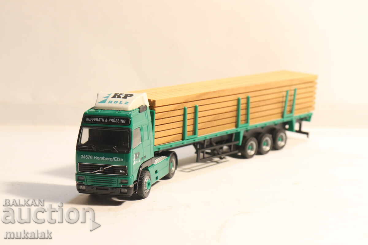 HERPA H0 1/87 VOLVO CAMION MODEL JUCĂRIE CAP TRACTOR TIR cu preț € 18.00 | 35.20 BGN