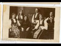 Народни носии