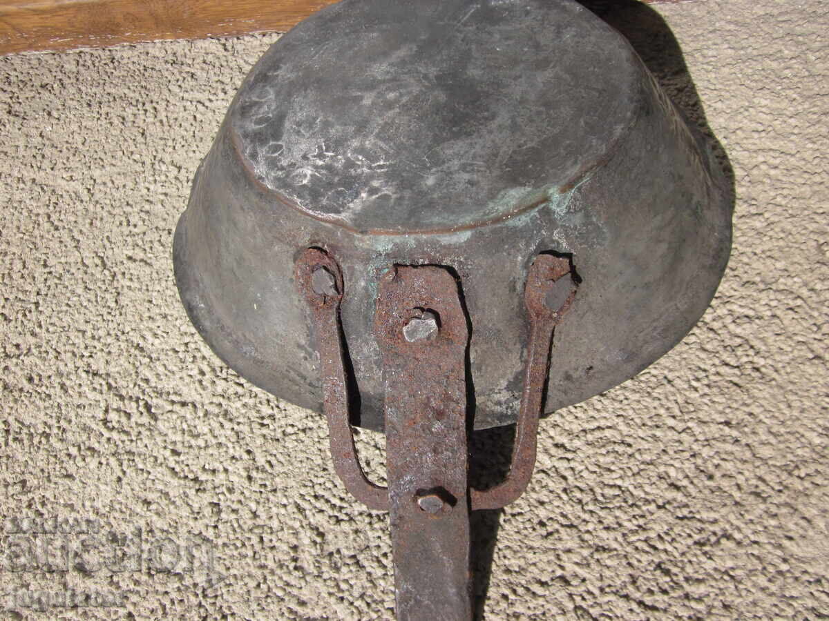 Αντίκα Βουλγαρικό χάλκινο τηγάνι από το Κάρλοβο - 6 Αντίκα Βουλγαρικό χάλκινο τηγάνι από το Κάρλοβο - 6