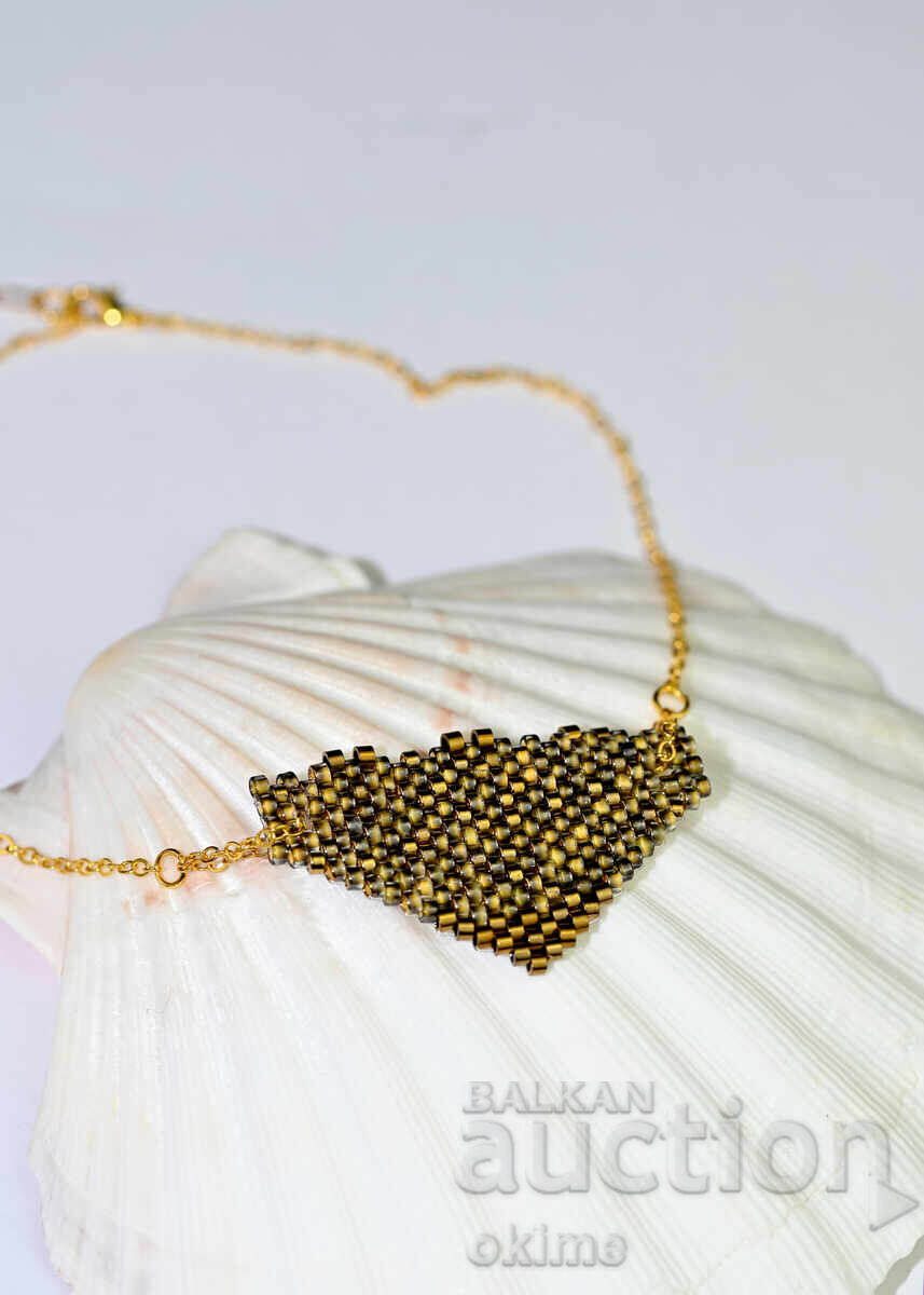 Παράδοση Κολιέ "Σκούρα-χρυσή κορυφή"