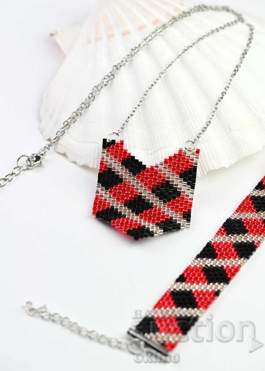 Set brățară și colier în negru și roșu cu preț € 33.60 | 65.72 BGN