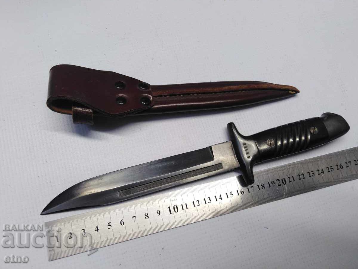 ΜΑΧΑΙΡΙ ΣΤΗΝ ΘΗΚΗ ΤΟΥ ΜΕ ΔΕΡΜΑΤΙΝΗ ΘΗΚΗ - 6