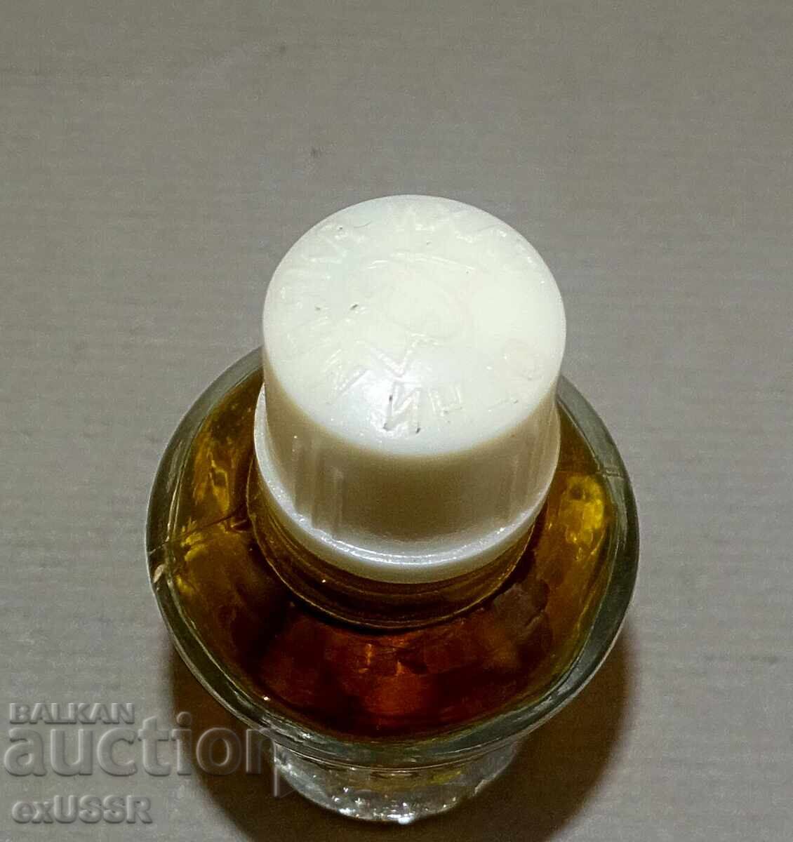 Licitație Vechi parfum rusesc sovietic mic Ognii maiaka Licitație Vechi parfum rusesc sovietic mic Ognii maiaka