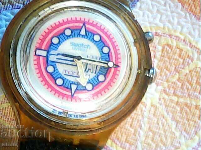 Frumos ceas Swatch, secunde, baterie nouă, funcționează perfect cu preț € 10.00 | 19.56 BGN