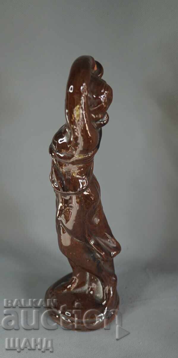 Figurină ceramică veche bulgărească, statuetă femeie, calitate 1 cu preț € 10.40 | 20.34 BGN