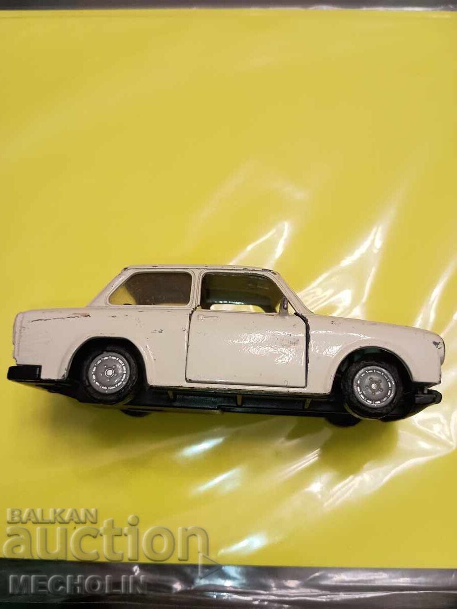 колекционерскА МЕТАЛНА КОЛИЧКА Трабант 801s - 5