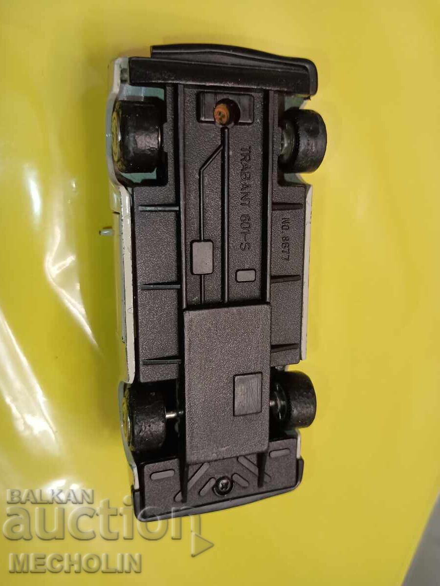 колекционерскА МЕТАЛНА КОЛИЧКА Трабант 801s - 6