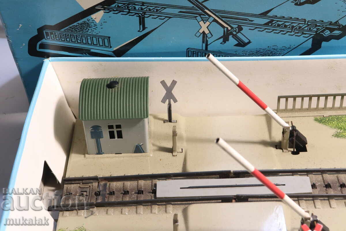 Livrarea MARKLIN H0 1/87 LOCOMOTIVĂ VAGON TREN TRECERE DE NIVEL Livrarea MARKLIN H0 1/87 LOCOMOTIVĂ VAGON TREN TRECERE DE NIVEL