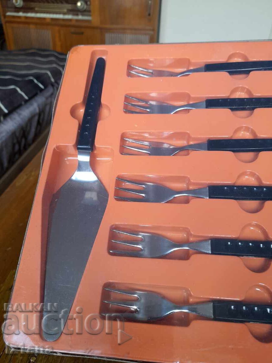 Доставка на Стар комплект десертни вилици,прибори