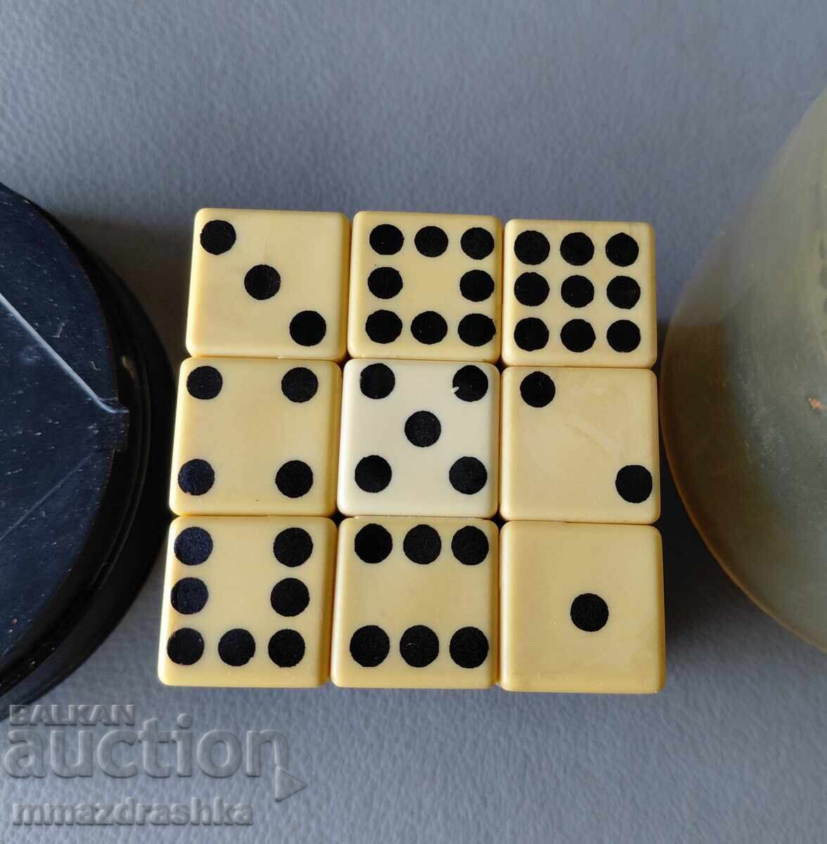 Δημοπρασία Κύβος του Ρούμπικ Ντόμινο