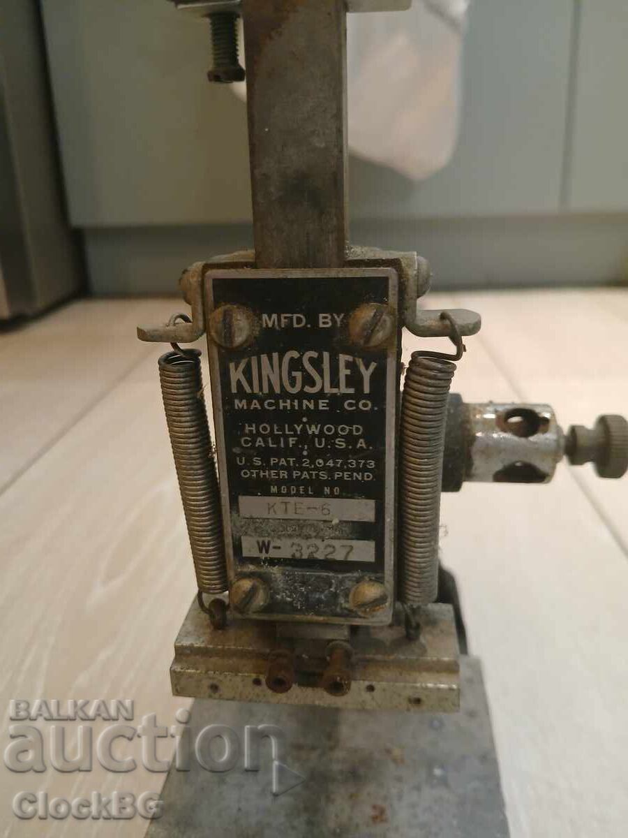 Mașină vintage de ștanțat la cald – Kingsley Machine Co. (SUA) cu preț € 50.00 | 97.79 BGN