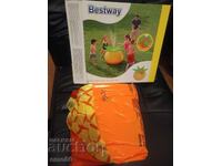 Inflatable spray toy for the yard
