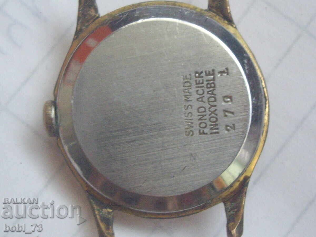 Γυναικείο χρυσό ρολόι. με τιμή € 20.00 | 39.12 BGN Γυναικείο χρυσό ρολόι. με τιμή € 20.00 | 39.12 BGN