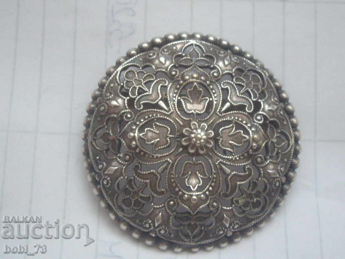 Old filigree brooch Old filigree brooch