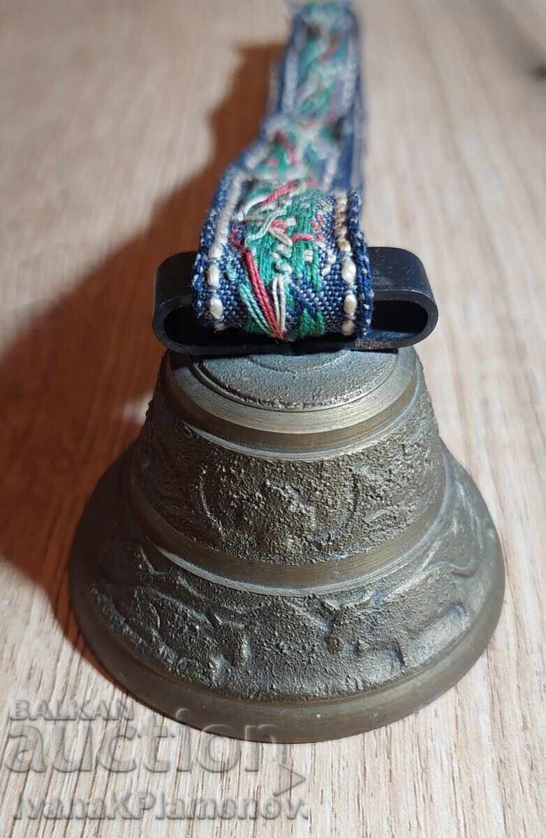 Campanula de bronz pentru colecționari cu preț € 15.00 | 29.34 BGN Campanula de bronz pentru colecționari cu preț € 15.00 | 29.34 BGN