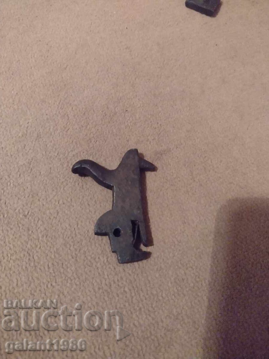 RĂMÂNE cu preț € 10.00 | 19.56 BGN