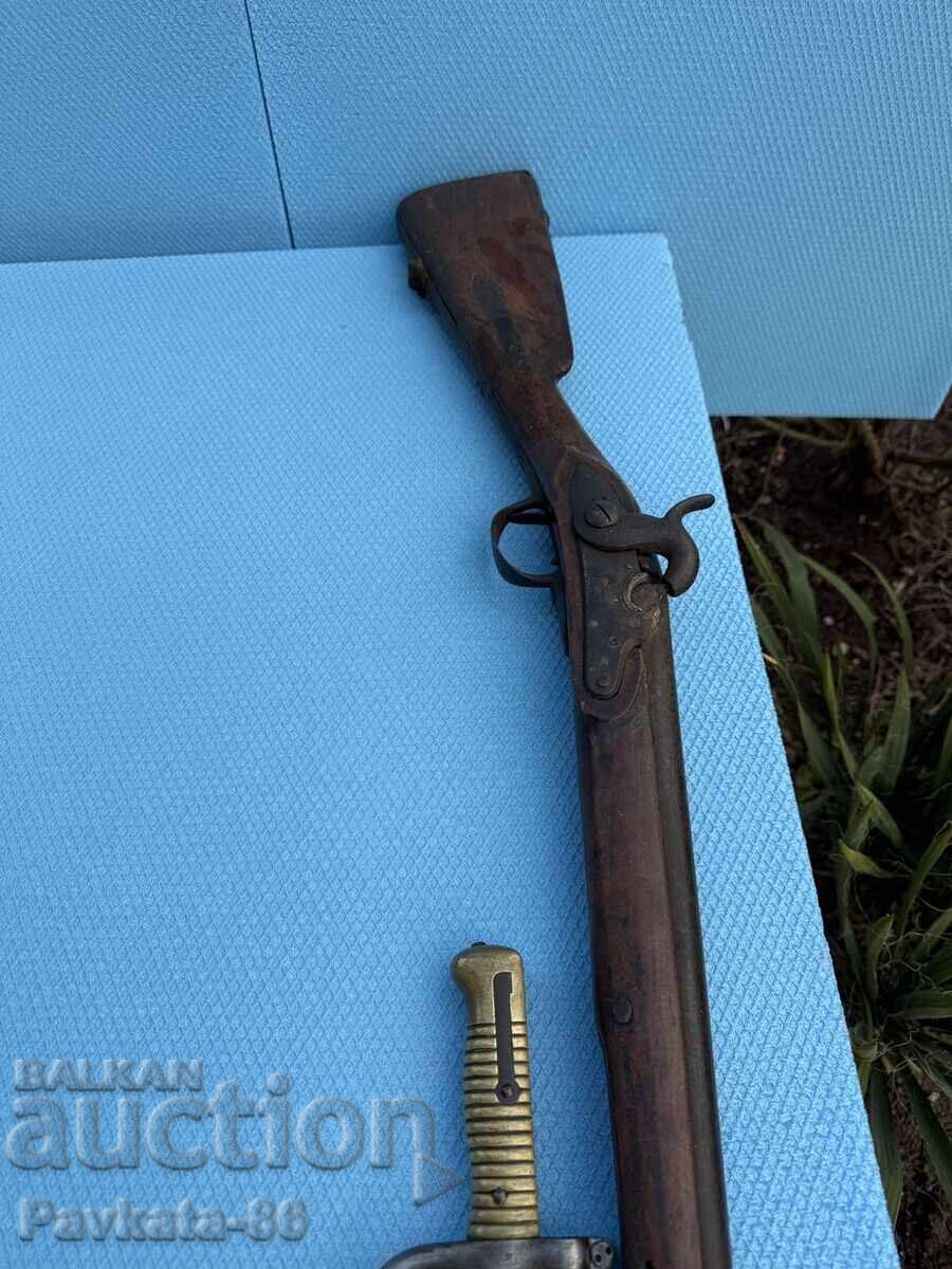 Lot de pumnale și pușcă - 6 Lot de pumnale și pușcă - 6