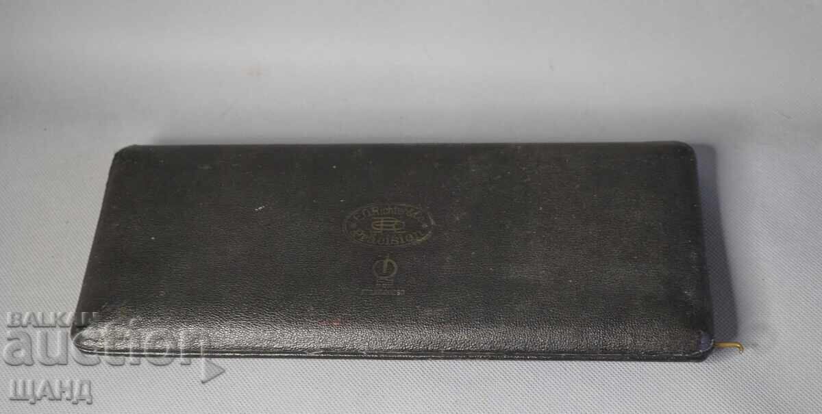 Cutie Vechi Pergeri Richter RICHTER cu preț € 8.36 | 16.35 BGN