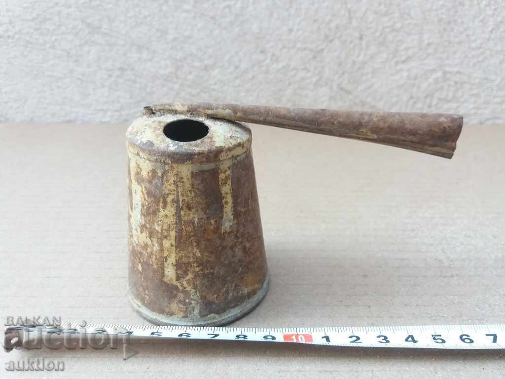 Licitație VECHI APARAT DE VOPSEIT PEREȚI