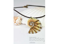 Огърлица с висулка Mорски охлюв
