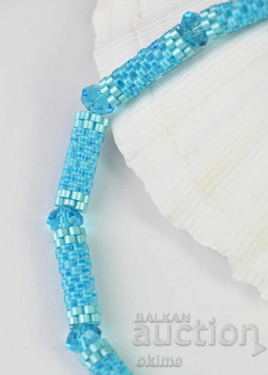 Licitație Set colier și cercei albastru deschis